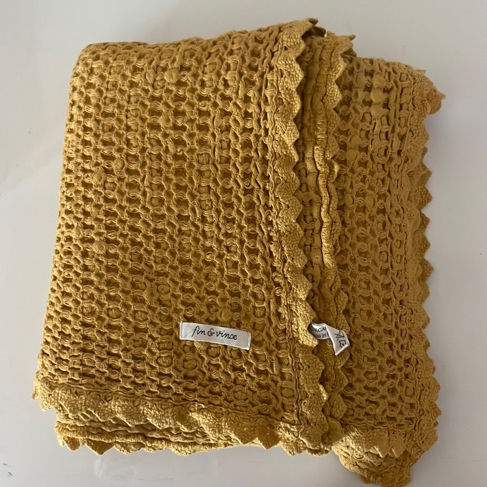 Fin & Vince waffle baby blanket